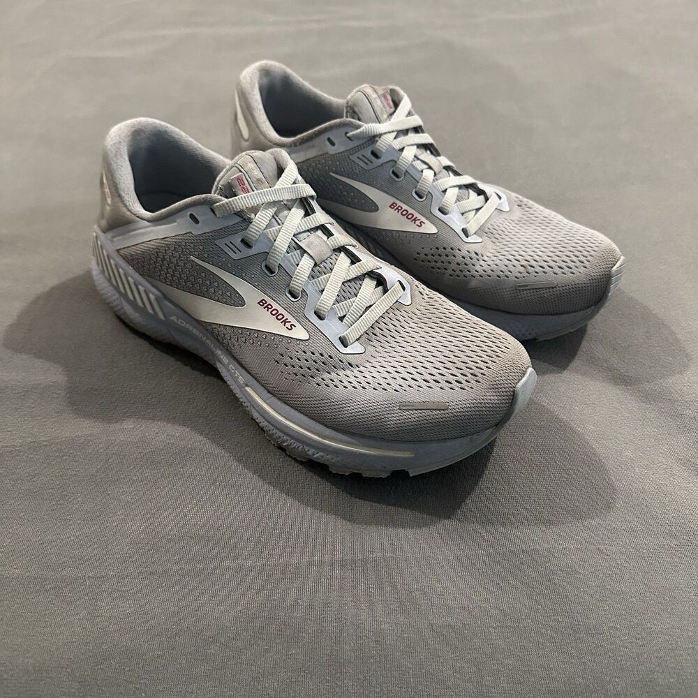 Brooks Adrenaline GTS 22 Womens 9 B Shoes Running Walking 1203531B427 Blue